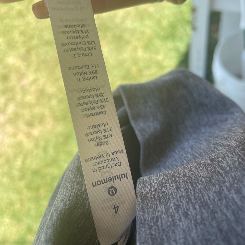 Lululemon - Picture 2 of 3